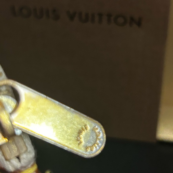 Louis Vuitton Murakami Key Cles with Box. BC Condition. - Picture 10 of 14